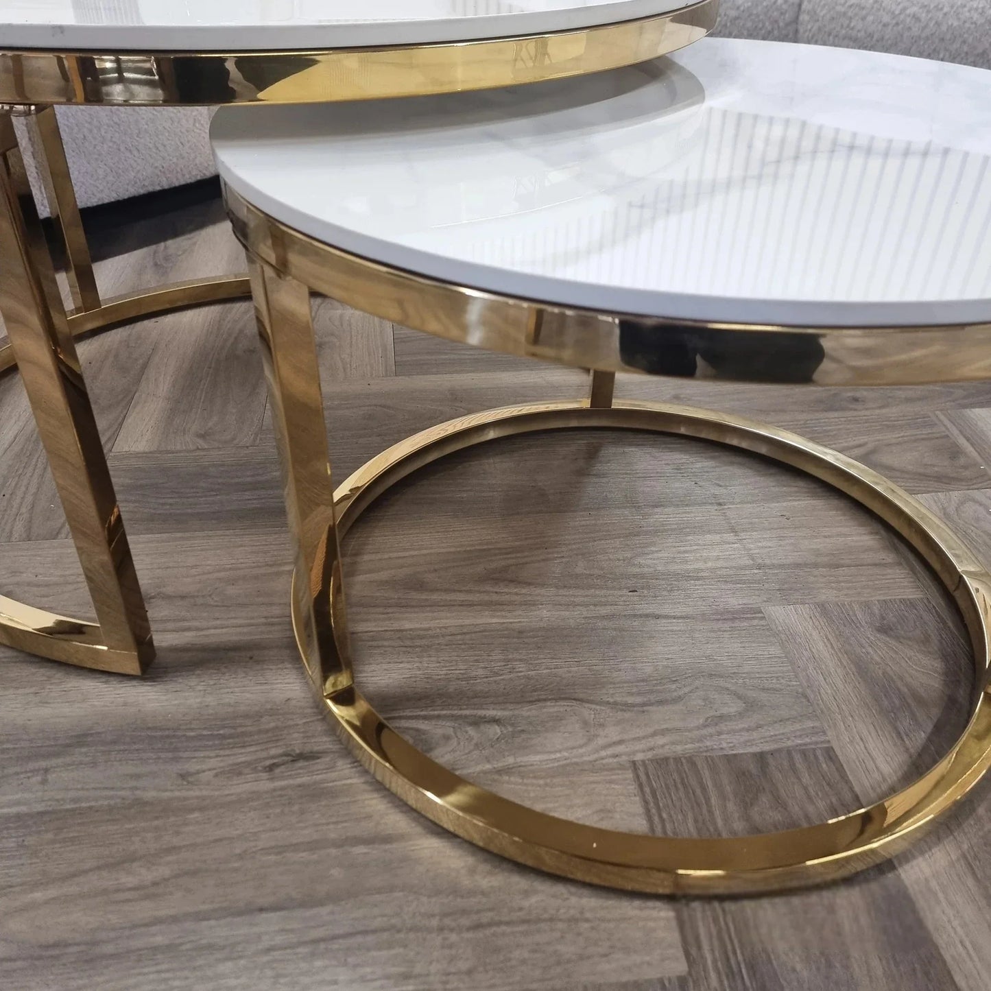 Luxury Kaito Nest of 2 Gold Round Coffee Tables With Polar White Stone Tops