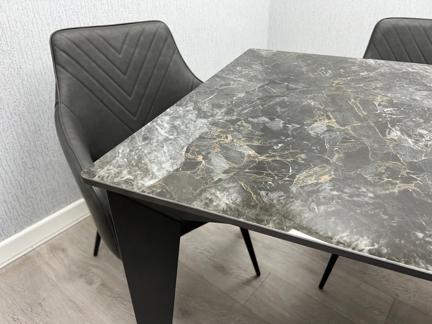 Miami 120CM Black & Gold Ceramic Dining Table
