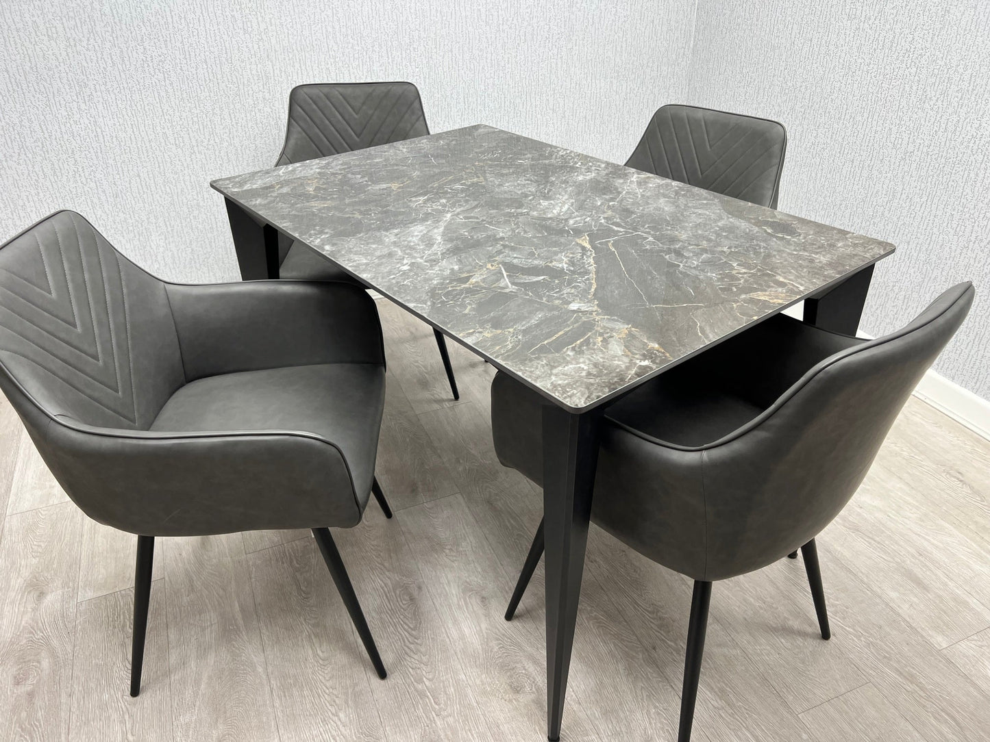 Miami 120CM Black & Gold Ceramic Dining Table